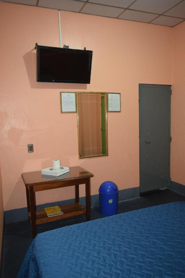 Hotel Asuncion Guatemala City Екстериор снимка